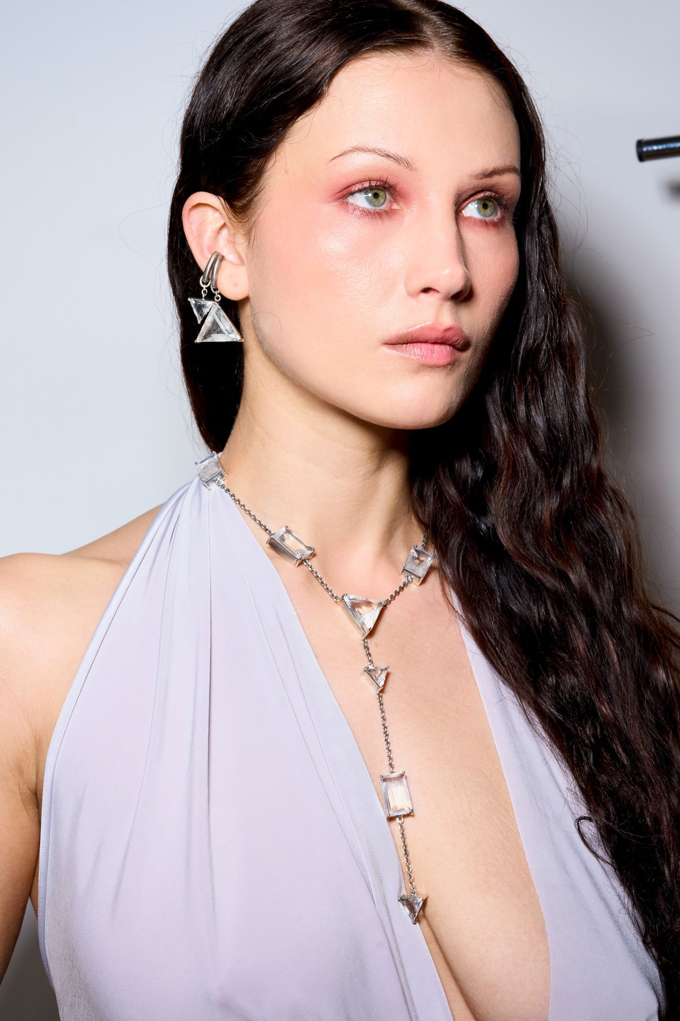 Slink Y-Chain in Striated Crystal (Silver)