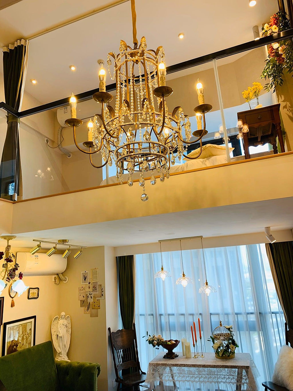 Early American Chandelier 25.2"