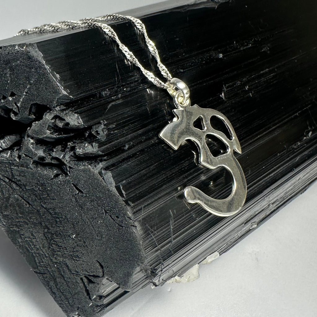 Sterling Silver 'Ohm' Pendant