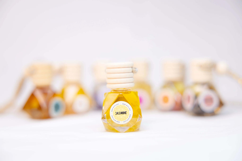 NATURAL ESSENTIAL OILS CAR DIFFUSERS